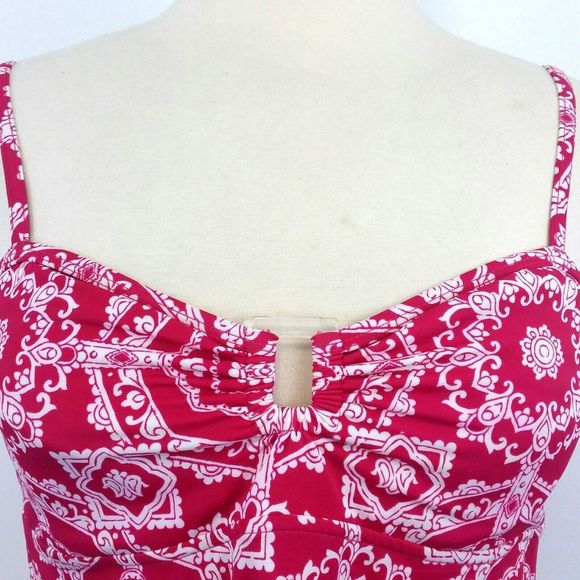 Liz Lange Maternity Tankini Swimsuit Top - Picture 2 of 6